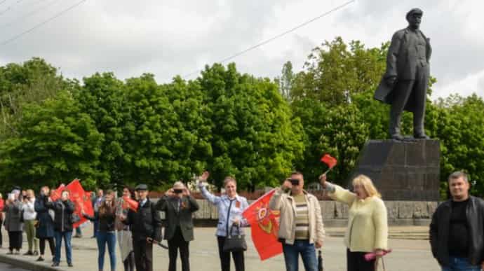 Трамвай Сталино и Победа Пушилина: появились фото гуляний 9 мая в ОРДЛО