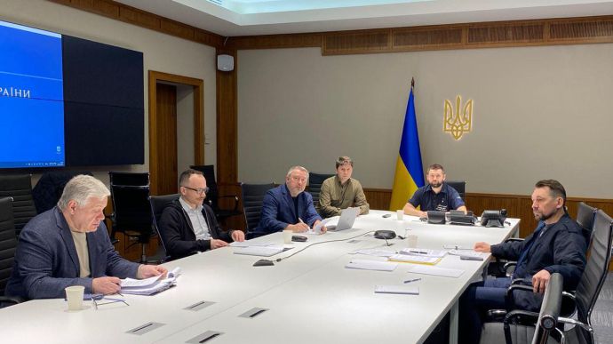 Українська та російська делегації проводять переговори онлайн