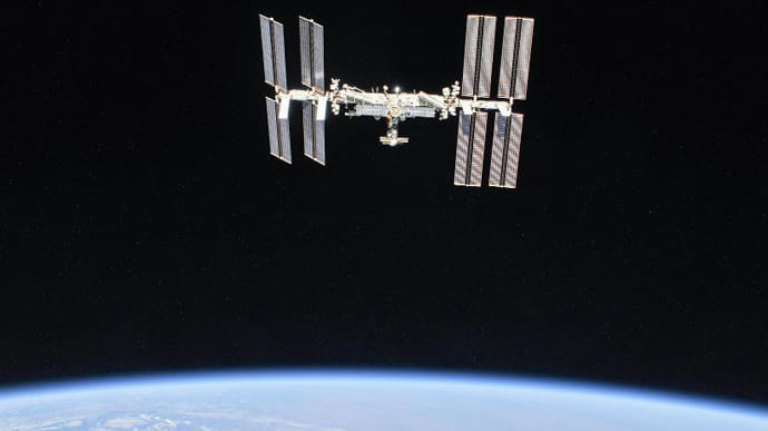 Космический мусор повредил Международную космическую станцию