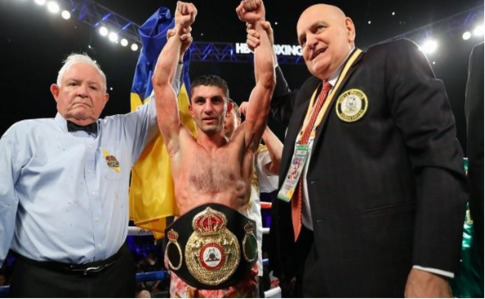 Українець Далакян у Києві захистив титул чемпіона світу з боксу