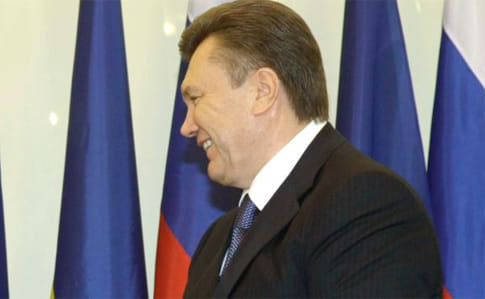 Во время убийств на Майдане Янукович общался с российскими спецслужбами