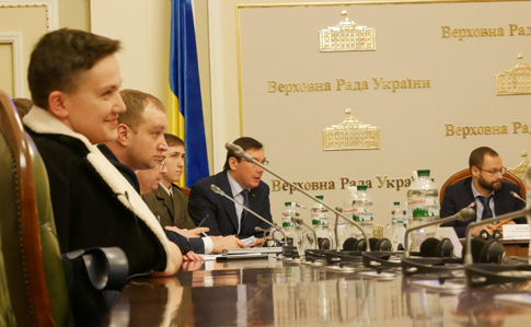 Луценко: Офицер ВСУ показал, что Савченко вербовала его для теракта