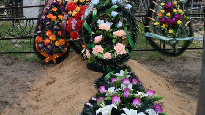 Окупанти викрадають людей на Луганщині і пам’ятники з могил – ОВА 