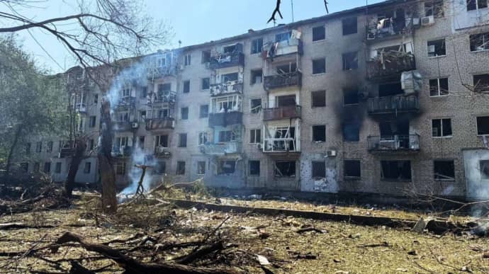 1 civilian killed and 58, including 5 children, injured in Russian strike on Pavlohrad in Dnipropetrovsk Oblast – photos