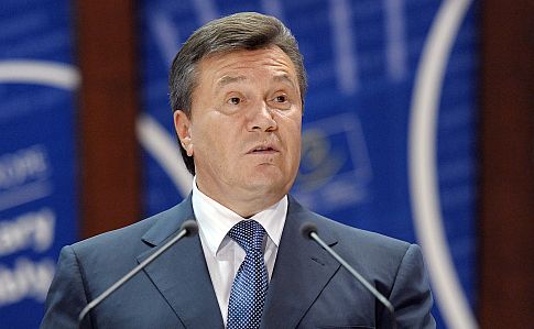 Суд дозволив судити Януковича заочно