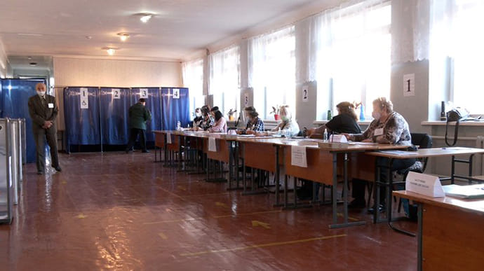 Обирати мера Харкова прийшло близько 28% виборців