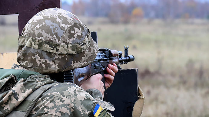 ООС: 5 обстрелов, украинские военные отвечали
