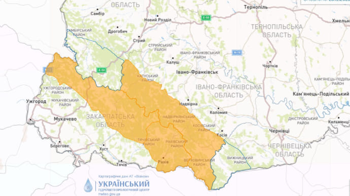 Українців закликають утриматися від походів у Карпати