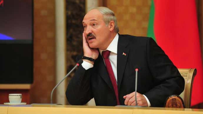 Накануне выборов Лукашенко разогнал правительство Беларуси