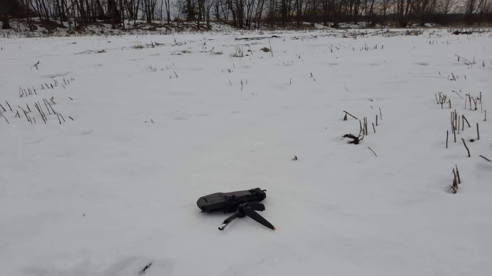 Пограничники сбили дрон, который шпионил над Сумской областью
