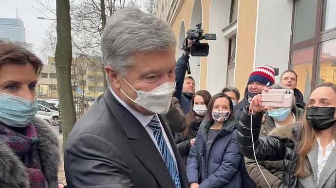 Порошенко обвинил в своем преследовании Зеленского, Коломойского и банду