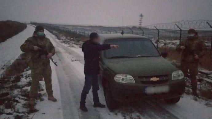 Россиянин затаился от пограничников во рве, но его обнаружил тепловизор