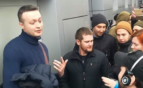 Співробітники Шарія скаржаться на цькування у суді над Кузьменко
