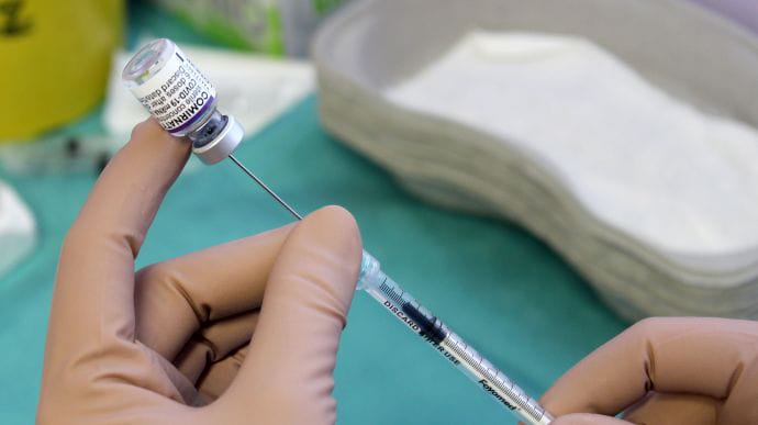 Канада разрешила прививки вакциной Pfizer детям с 5-ти лет