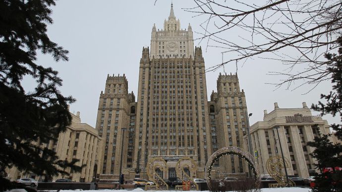 Russian Foreign Ministry apparently ready to talk about security guarantees for Russia