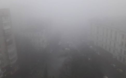Літак із Варшави не сів у Києві через туман