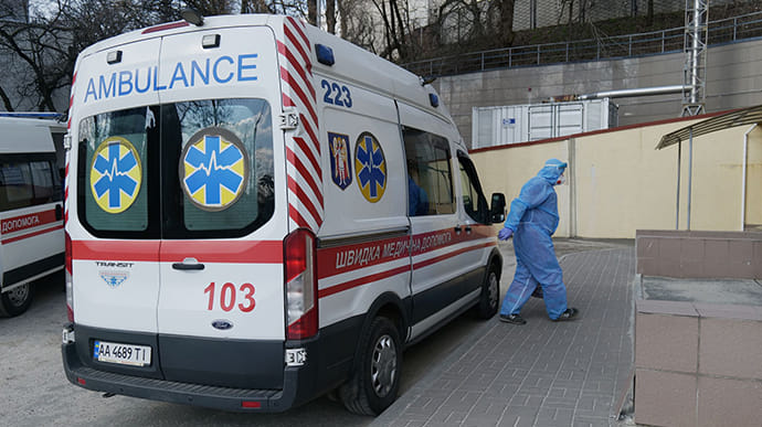 В Киеве за сутки 6 смертей от COVID и почти 100 госпитализированных