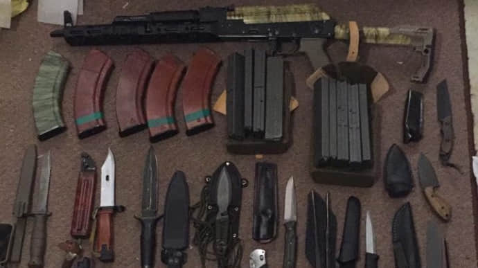 СБУ задержала в Киеве организатора международной банды торговцев оружием