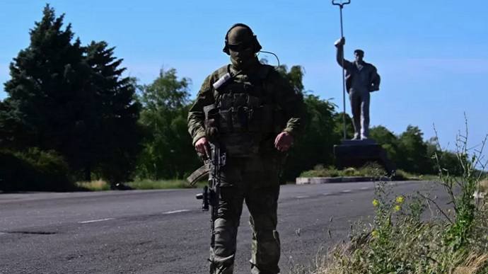 Россия потеряла в Украине более 900 элитных военных – BBC