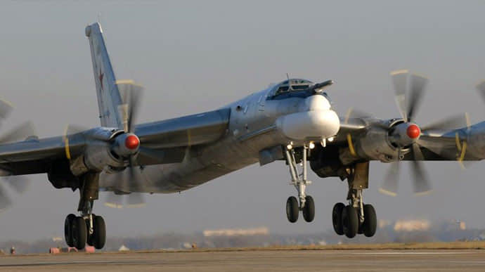 Russian bombers that took off from northwestern Russia's Murmansk Oblast land in western Saratov Oblast