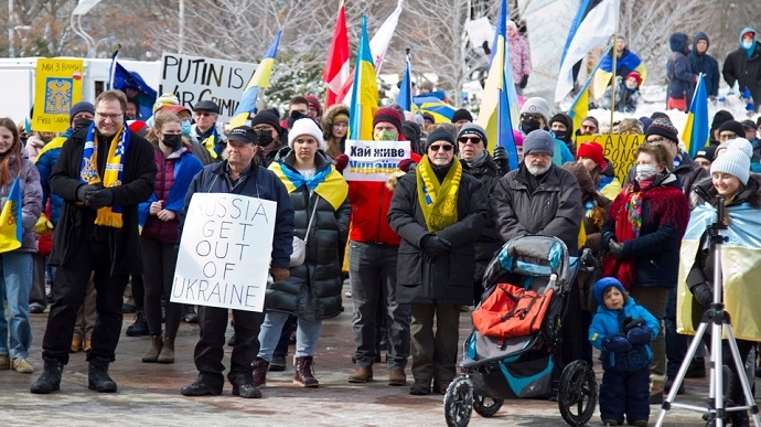 Десятки тисяч людей у Канаді вимагали закрити небо над Україною
