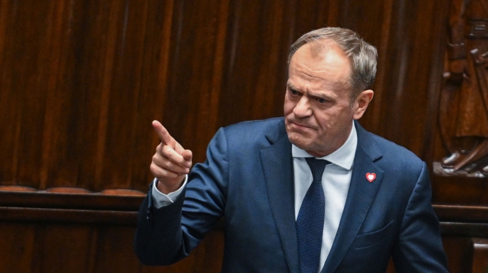 Туск каже, що проінформував генсека НАТО про об’єкти, які збивали у Польщі