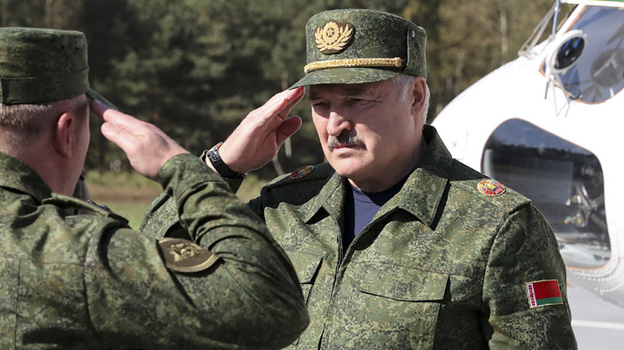 Russian engineering troops arrive in Belarus to build barracks