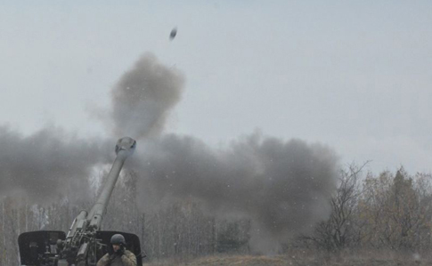 СЦКК: Боевики обстреливают населенные пункты, применили 152 калибр