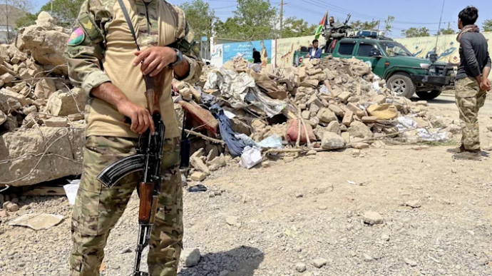 Во время боев с движением сопротивления талибы убили по меньшей мере 20 мирных жителей – ВВС