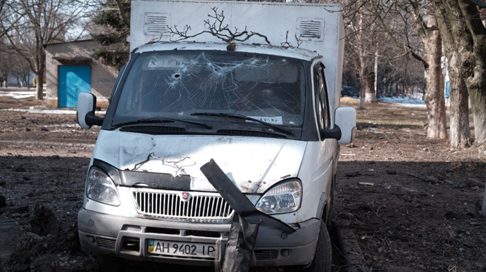 Росія обстріляла 15 населених пунктів на Донеччині: є загиблі та поранені