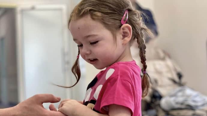 Lviv neurosurgeons perform brain surgery on 4-year-old girl from Northern Ireland