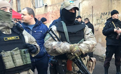 Перестрелка в Одессе: в реанимации умер полицейский