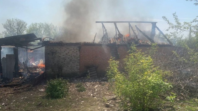 Пошкоджені будинки в Золочівській громаді внаслідок обстрілів 8 травня