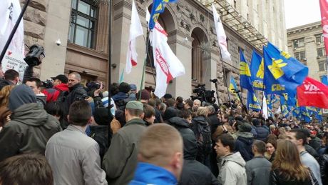 Депутати пішли на штурм Київради