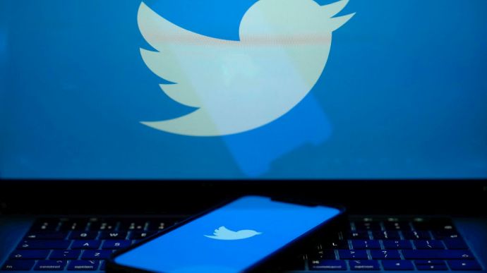 Twitter повертає знаменитостям синю галочку без сплати за підписку – ЗМІ