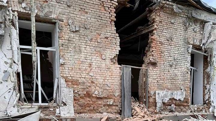 Россияне за сутки 84 раза ударили по Сумщине, попали в монастырь