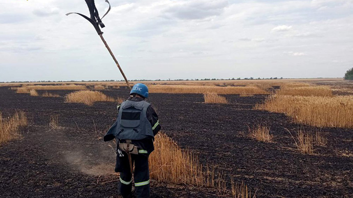 Російські обстріли Миколаївщини: згоріло 10 га пшениці 