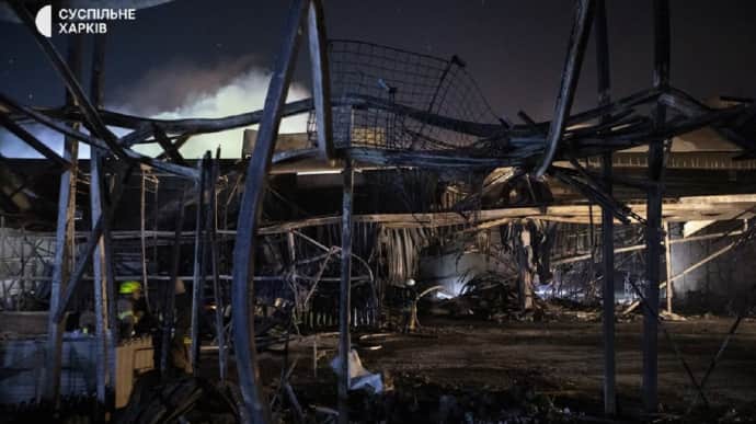 Photos emerge of nighttime rubble clearing at Kharkiv hypermarket destroyed in Russian attack