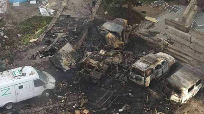 В Енергодарі пролунав вибух перед готелем, де живуть окупанти: спалили техніку РФ