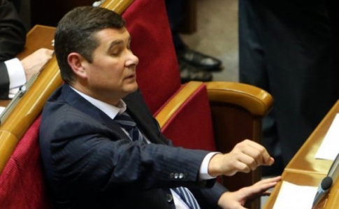 Онищенко дві години розповідав НАБУ про корупцію Порошенка