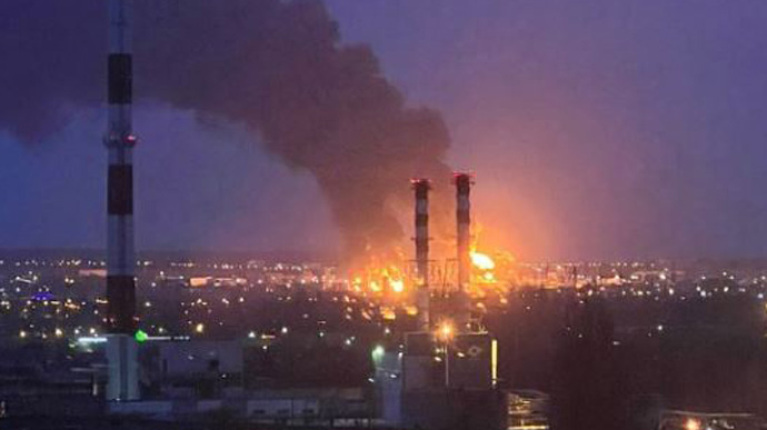 The Russian Federation claims that a Belgorod oil depot has been bombed by Ukrainian helicopters. Ukraine has denied this