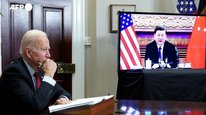 Під час віртуальної зустрічі з Цзіньпіном Байден заявив про рамки здорового глузду