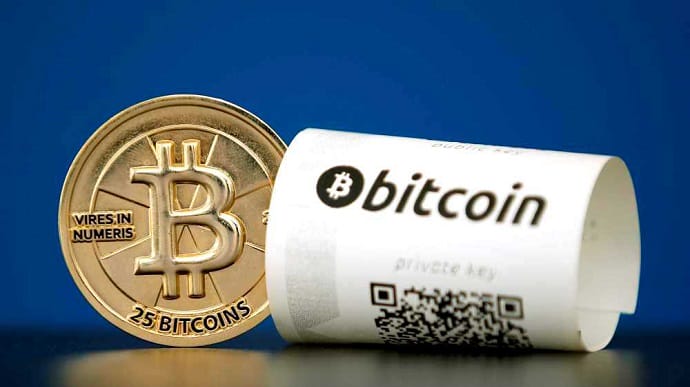 В феврале цена криптовалюта Bitcoin выросла на $12 000