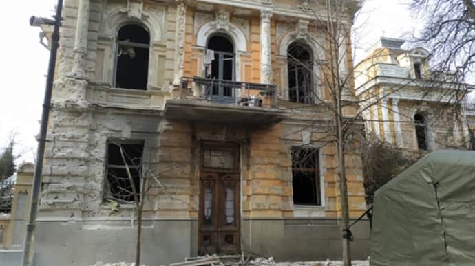 Russian attack damages building of Writers' Union of Ukraine in Kyiv – photos