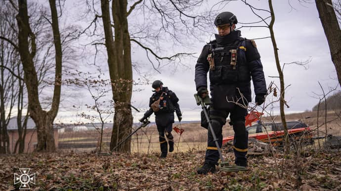 На Миколаївщині загинув чоловік, який приніс додому боєприпас і намагався розібрати
