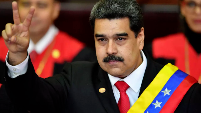 Фейсбук замораживает страницу Мадуро за дезинформацию о коронавирусе — Reuters