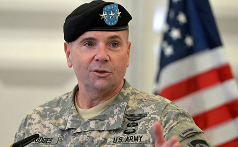 Американський генерал здивувався, що Україна продає зброю під час війни 