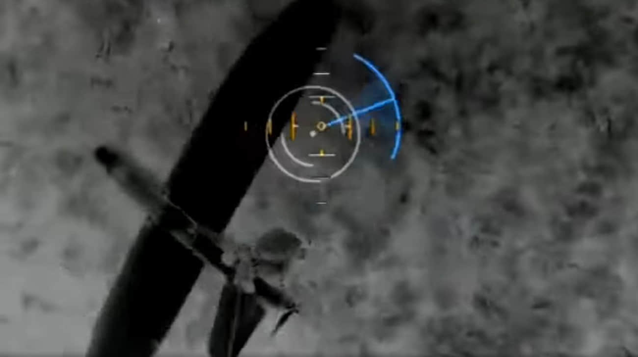 Ukrainian forces release footage showing how drone evacuates reconnaissance drones from battlefield