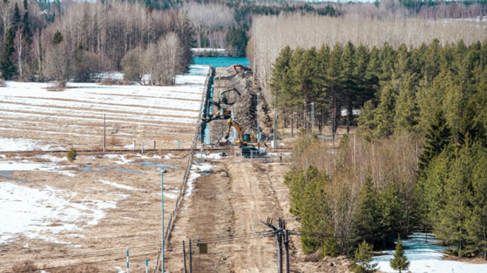 Финляндия начала подготовку к строительству забора на границе с Россией