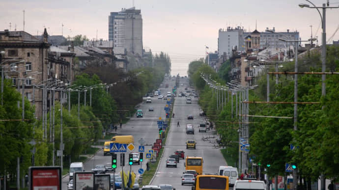 Russians hit the outskirts of Zaporizhzhia